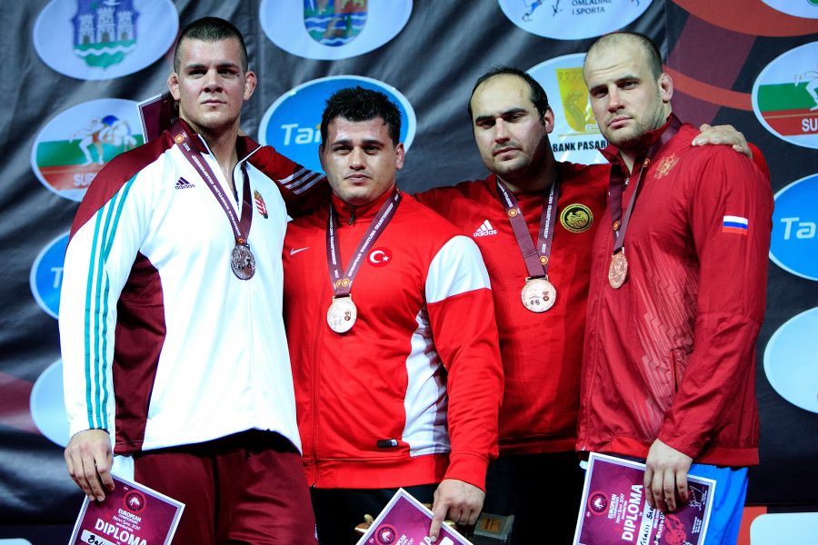 Кузбасский спортсмен завоевал бронзу на чемпионате Европы по спортивной борьбе