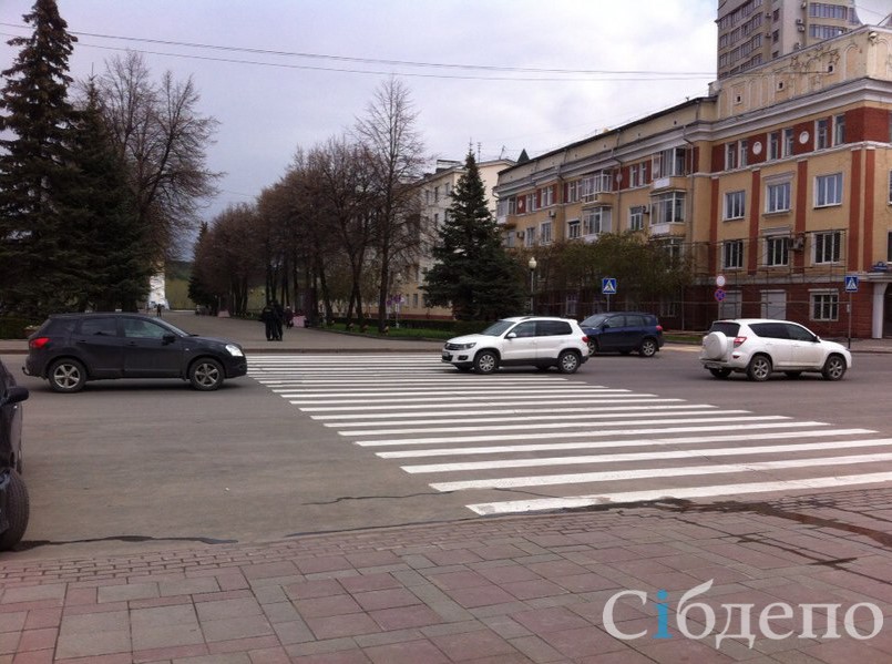 ГИБДД: третий пешеходный переход в центре Кемерова оборудуют дорожными знаками