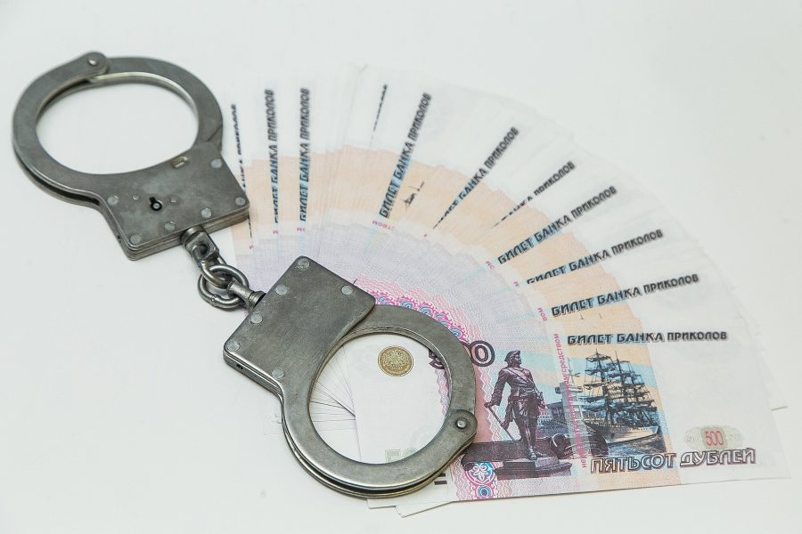 Экс-сотрудника КузГТУ оштрафовали на 2,5 млн рублей за получение трёх взяток