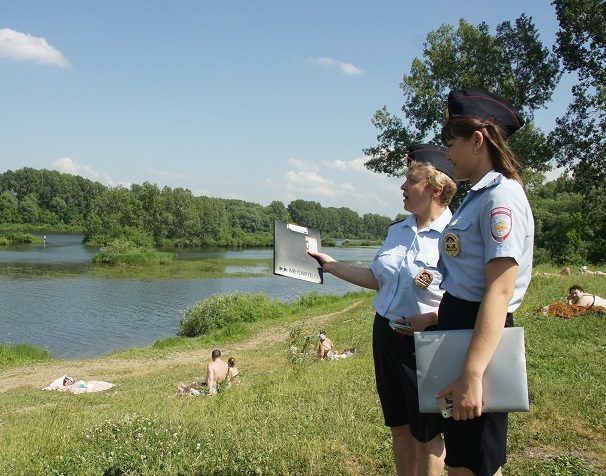 В Новокузнецке к ответственности привлекли родителей, чьи дети одни купались в водоёмах