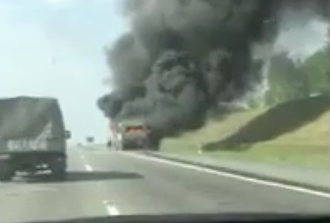 На трассе в Кузбассе сгорел пассажирский автобус