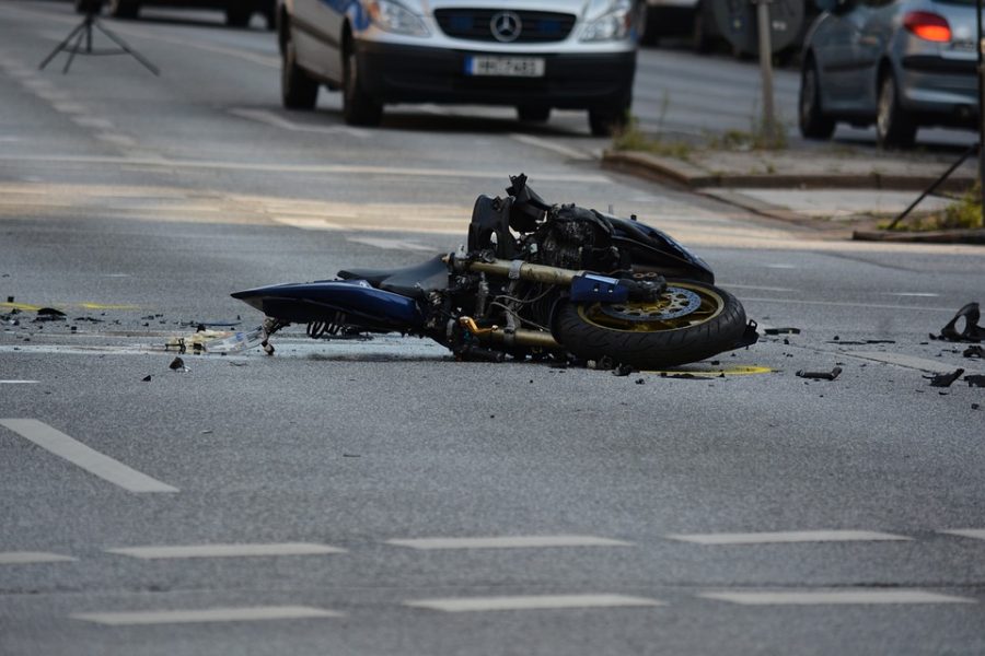 В кузбасском городе в ДТП погиб 28-летний мотоциклист