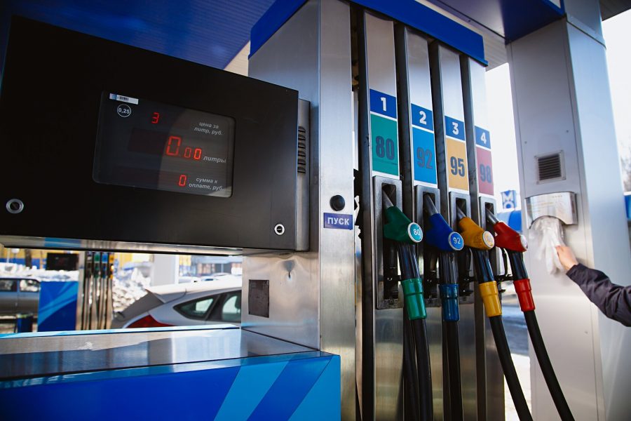 В Росстате рассказали о ценах на бензин в Кузбассе в июне