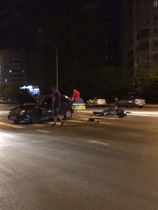 В Сети опубликовали фото последствий ДТП с участием мотоциклиста в Кемерове на ФПК