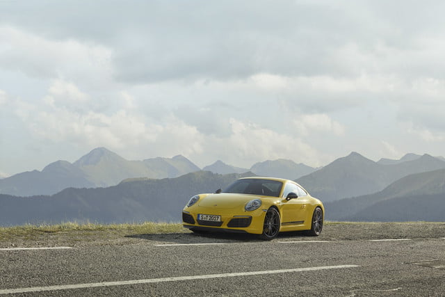 Porsche представила линейку моделей 911 Carrera с новым индексом «Т»