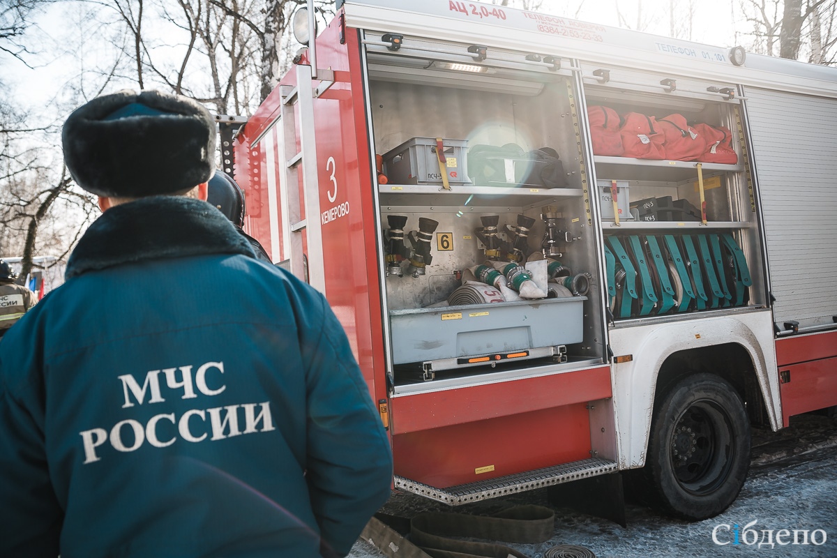 Кузбассовец подверг соседей опасности в новогоднюю ночь