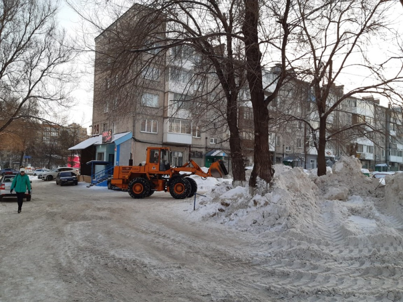 Фото: в Кемерове полицейские снесли ещё одну опасную горку