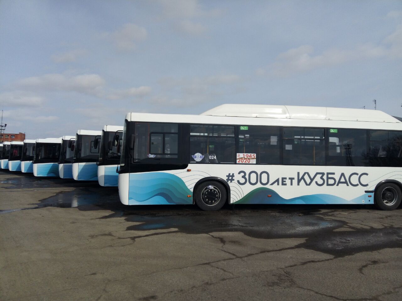 По улицам Кемерова пустили 15 новых автобусов