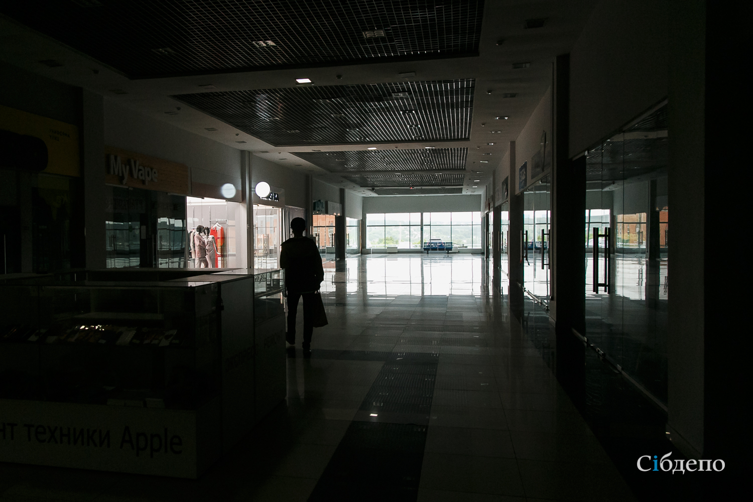 Два месяца спустя: репортаж из кемеровских торговых центров