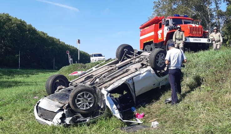 В жёстком ДТП на кузбасской трассе погибли два человека   
