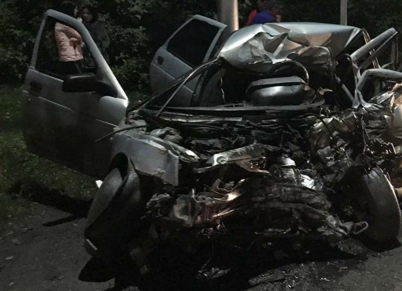 В Кемерове столкнулись четыре машины, есть погибшие