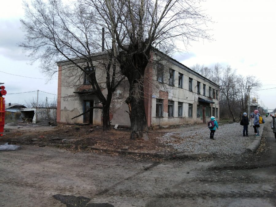 В Кузбассе нашлась поликлиника: в ней разводят костры